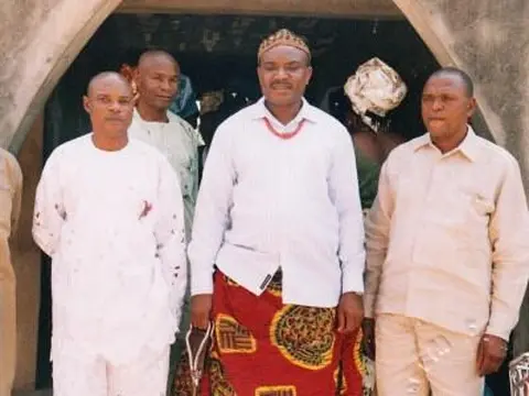 Lẹtamkpankạm compound head
